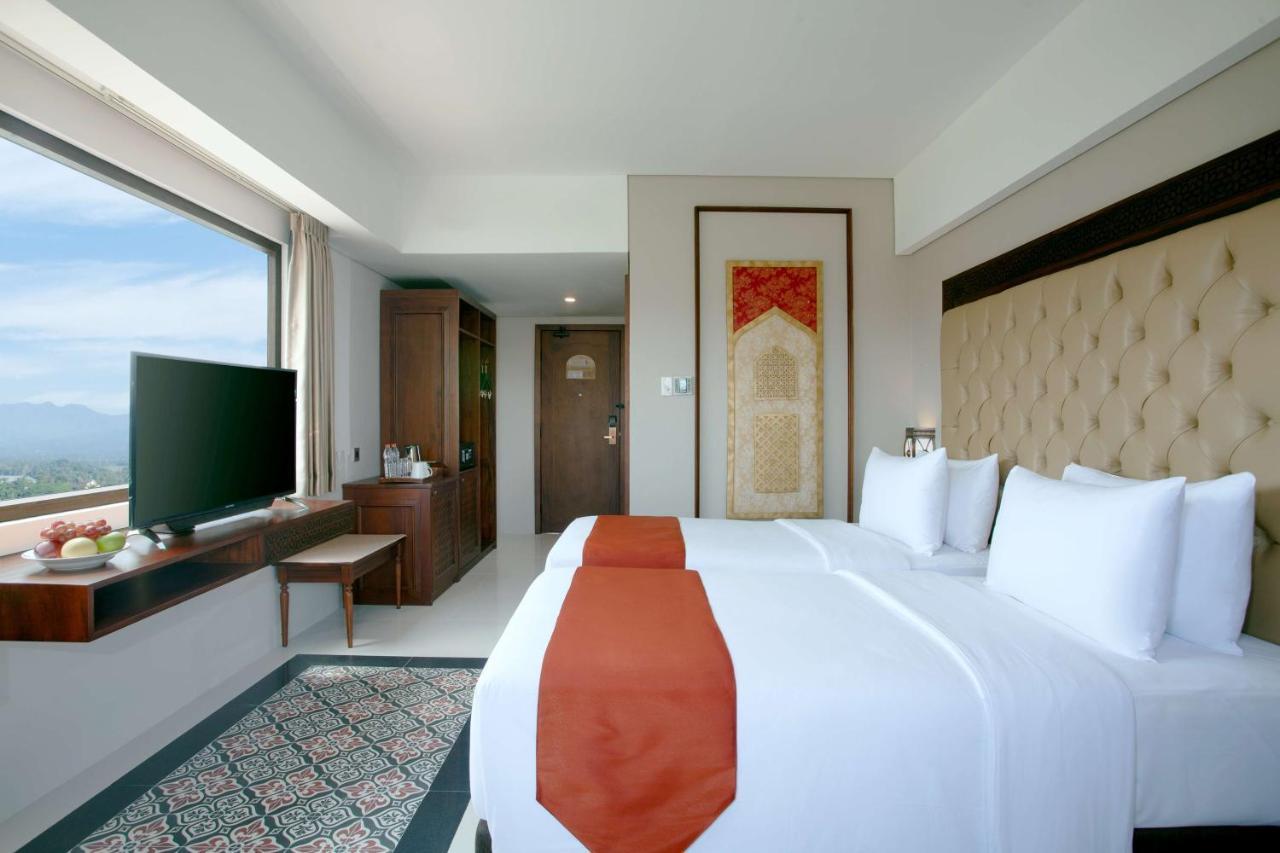 Alhambra Hotel & Convention, BW Signature Collection Tasikmalaya Extérieur photo