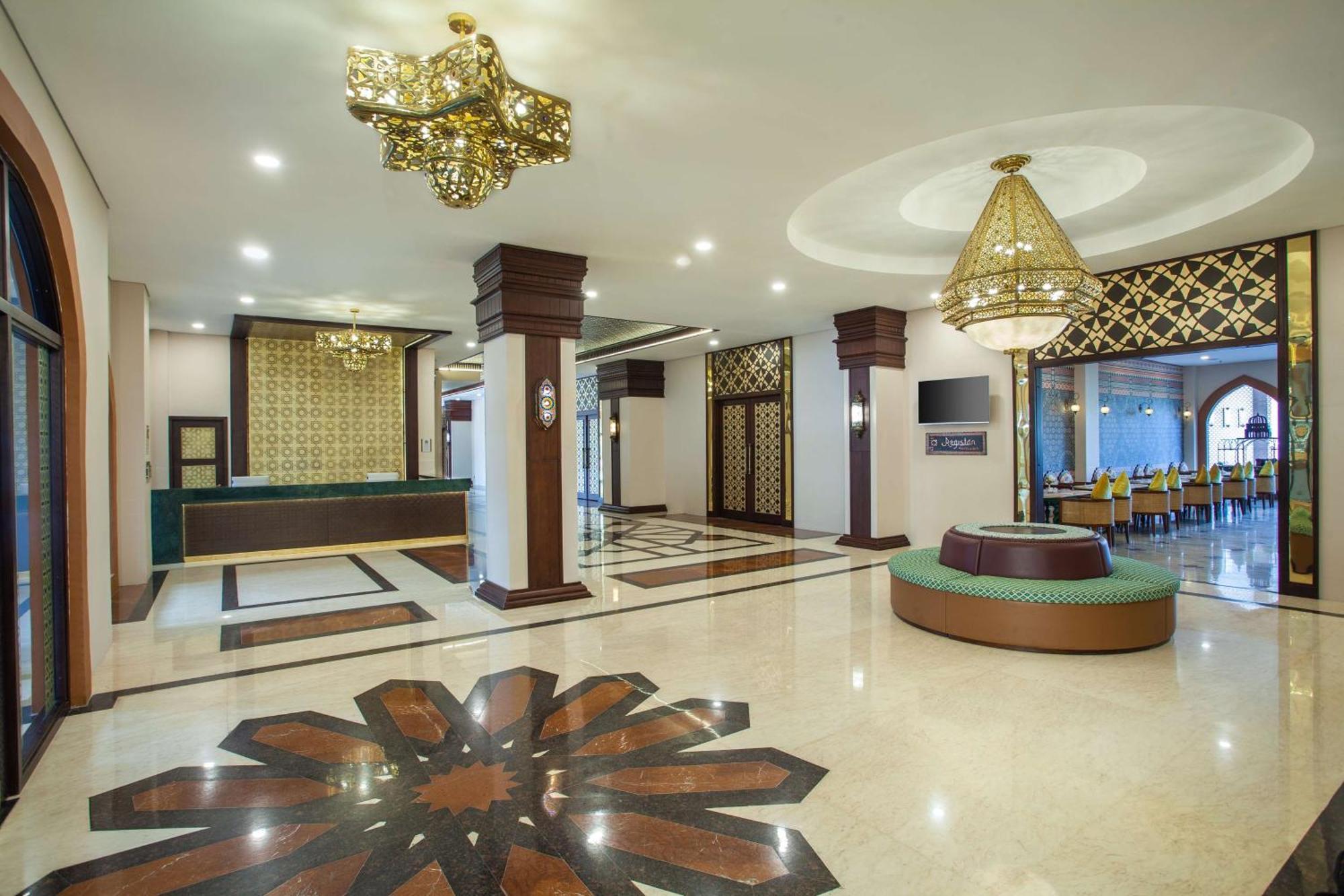 Alhambra Hotel & Convention, BW Signature Collection Tasikmalaya Extérieur photo
