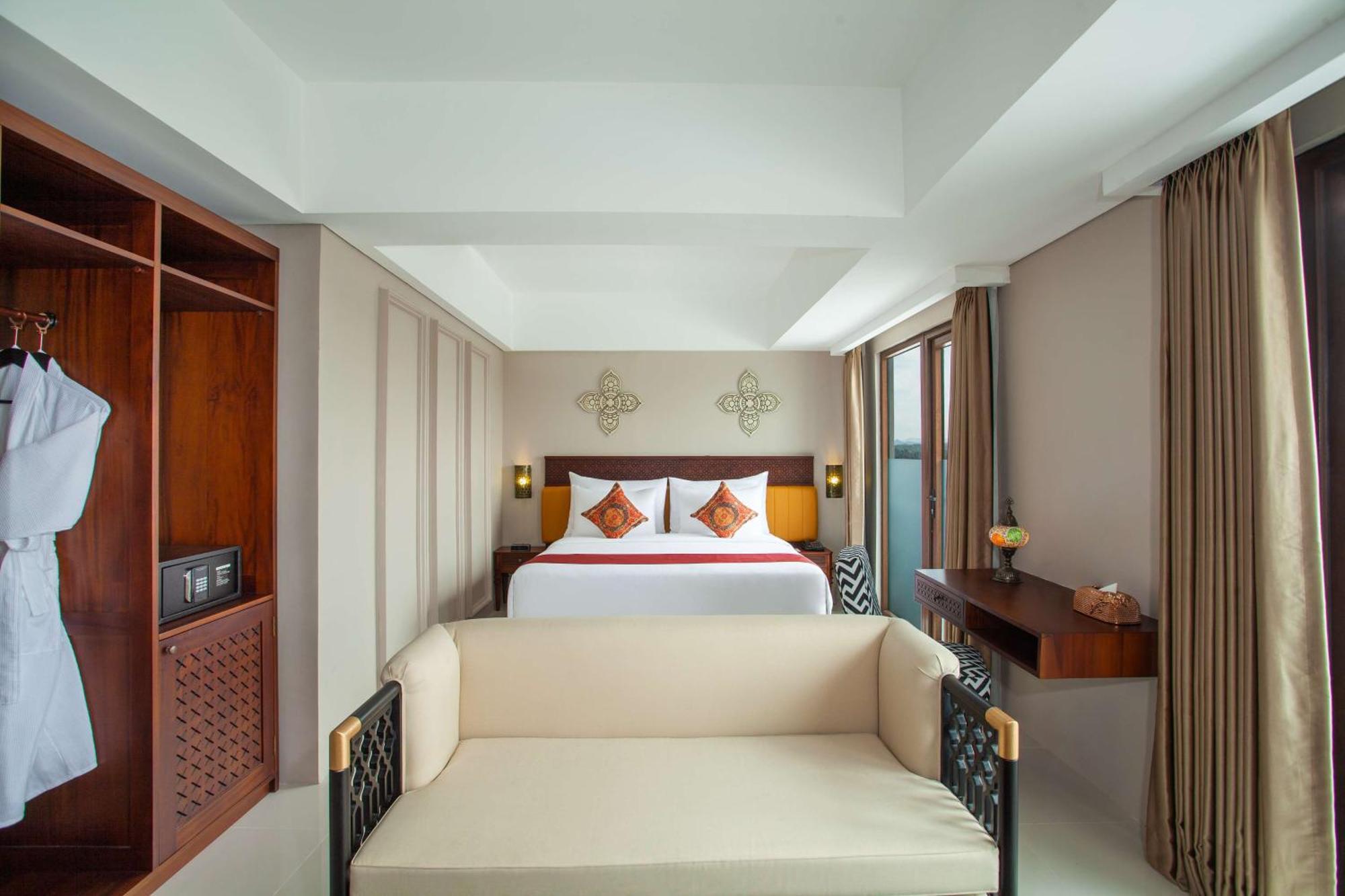 Alhambra Hotel & Convention, BW Signature Collection Tasikmalaya Extérieur photo