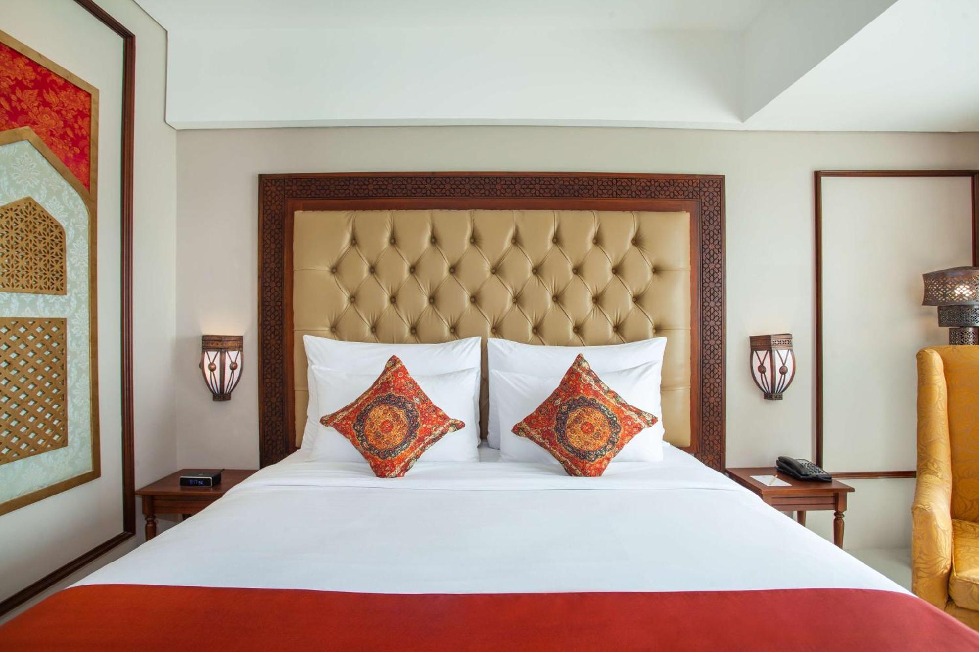 Alhambra Hotel & Convention, BW Signature Collection Tasikmalaya Extérieur photo